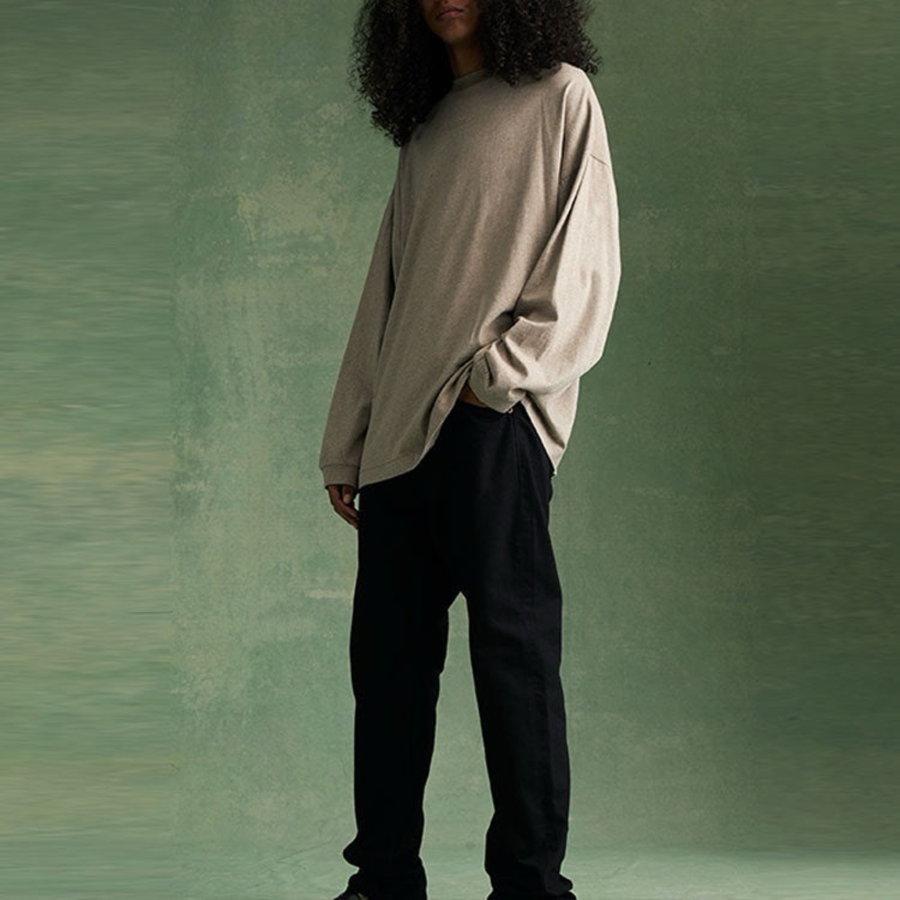 Fear of God Essentials Long Sleeve Tee in Core
Heather